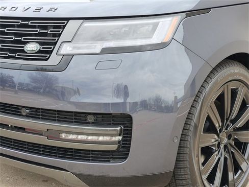 New 2026 Land Rover Range Rover Long Wheelbase SE image 5