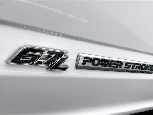 Used 2019 Ford F250 Limited image 32