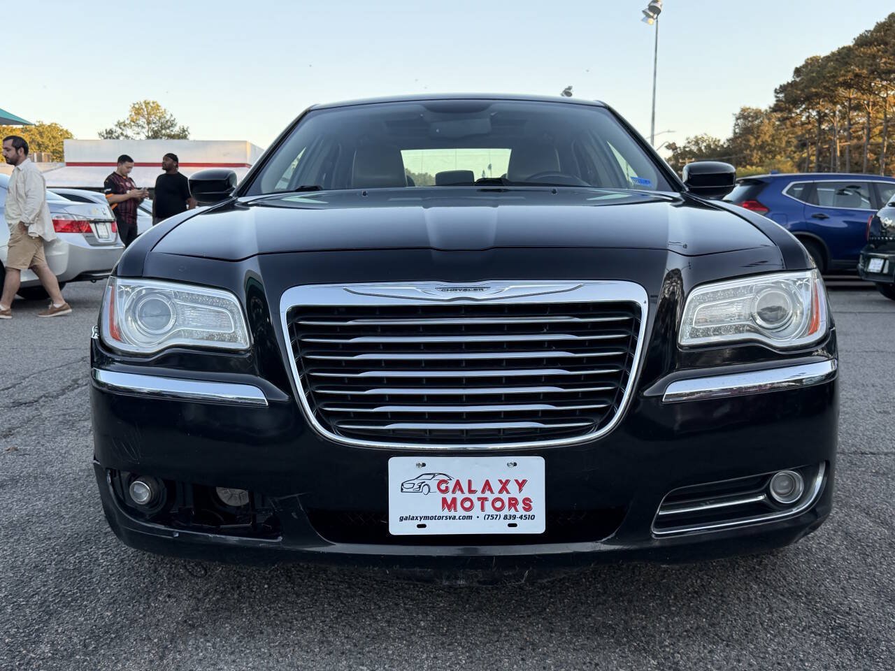 Used 2013 Chrysler 300 AWD image 8