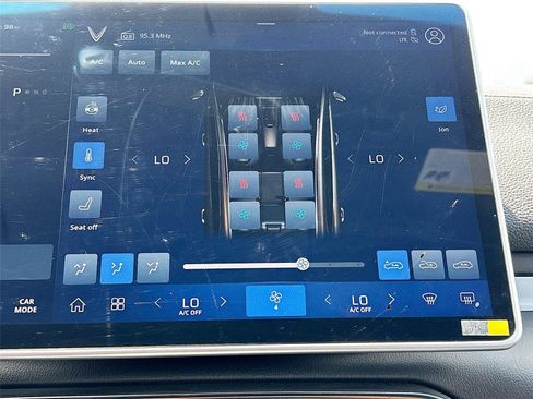New 2025 VinFast VF 8 Plus AWD/4WD image 15