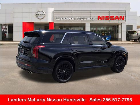 Used 2025 Hyundai Palisade Calligraphy AWD/4WD image 3