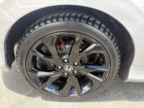 Used 2019 Honda Civic Sport image 10