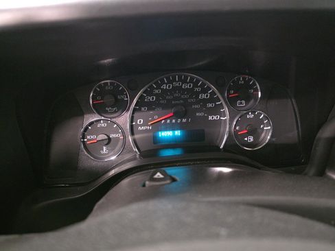 Used 2024 GMC Savana 2500 Work Van w/ Driver Convenience Package image 19