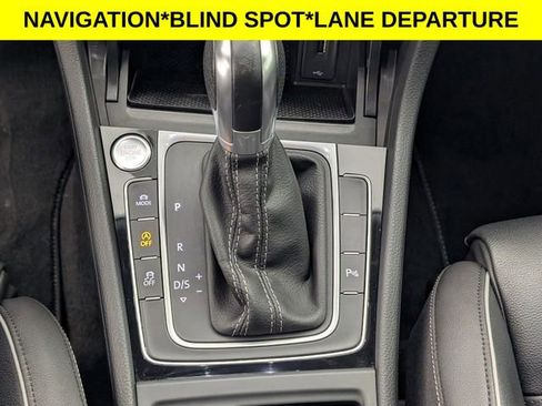 Used 2019 Volkswagen Golf R 4-Door AWD/4WD image 22