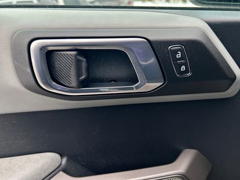 Used 2023 Ford Bronco Badlands w/ Sasquatch Package image 21