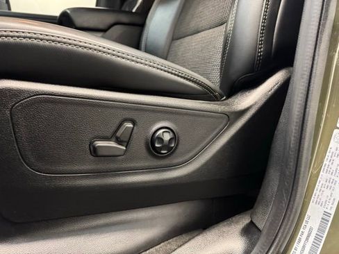 Used 2021 RAM 1500 Big Horn w/ Built-to-serve Edition image 11