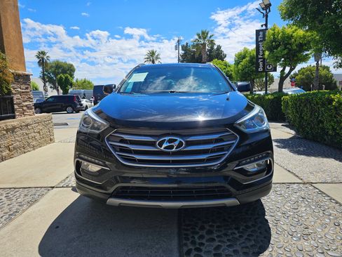 Used 2017 Hyundai Santa Fe Sport AWD/4WD image 2