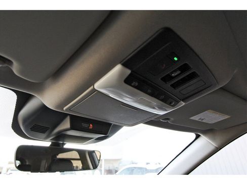 Used 2022 Nissan Rogue Platinum w/ Head-Up Display Package image 21