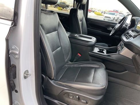 Used 2021 GMC Yukon XL SLT image 21