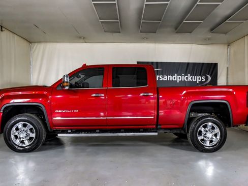Used 2018 GMC Sierra 3500 Denali w/ Duramax Plus Package image 11