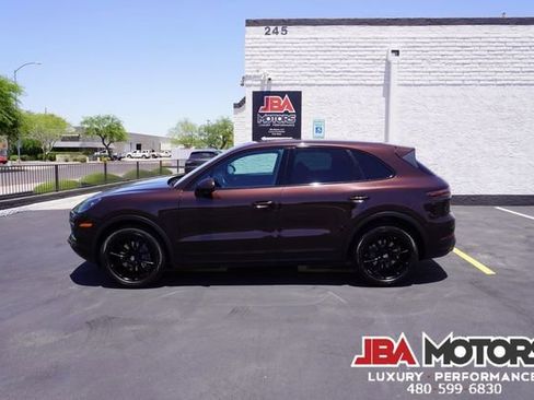 Used 2020 Porsche Cayenne AWD/4WD image 48