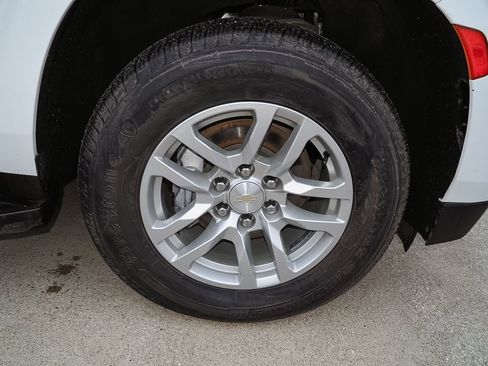 Certified 2023 Chevrolet Suburban LT image 38