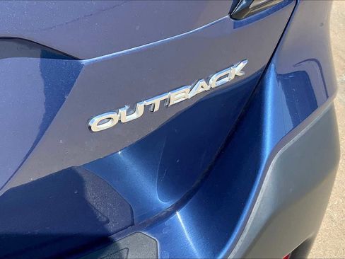 Used 2020 Subaru Outback Limited w/ Popular Package #2 image 9