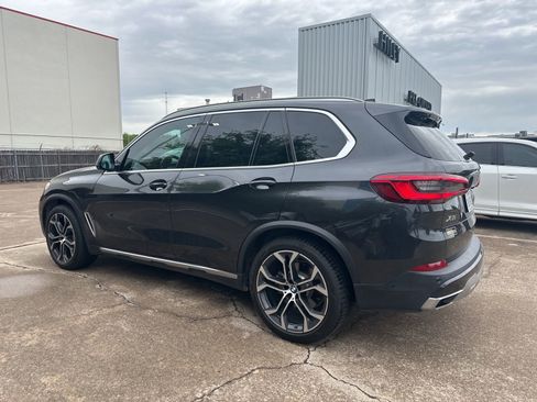 Used 2019 BMW X5 xDrive40i w/ Premium Package 2 AWD/4WD image 3