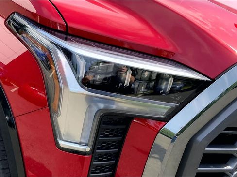 New 2026 Toyota Tundra Platinum w/ TRD Off-Road Package AWD/4WD image 13
