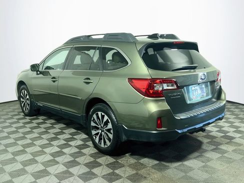 Used 2016 Subaru Outback 2.5i Limited AWD/4WD image 5