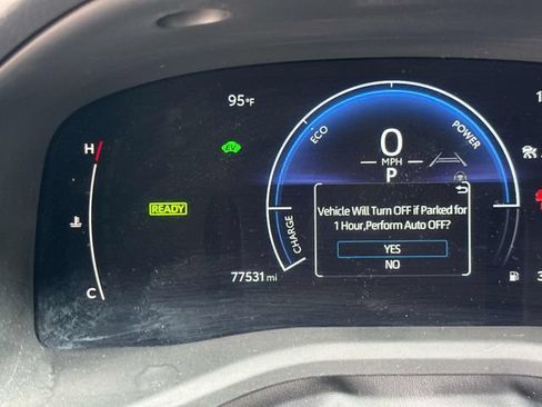 Used 2025 Toyota Camry SE FWD image 26