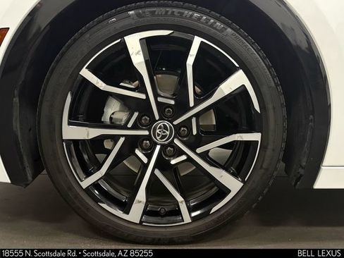 Used 2023 Toyota Prius Prime FWD image 10