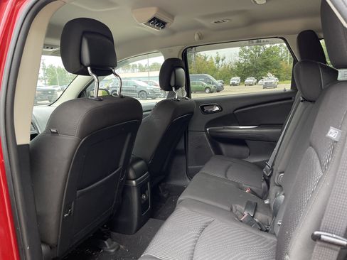 Used 2017 Dodge Journey SXT w/ Comfort/Convenience Group AWD/4WD image 11