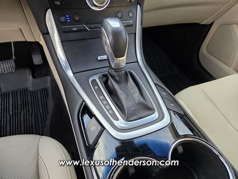 Used 2018 Ford Edge Titanium w/ Equipment Group 302A AWD/4WD image 29