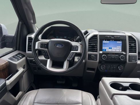 Used 2018 Ford F150 Lariat AWD/4WD image 11