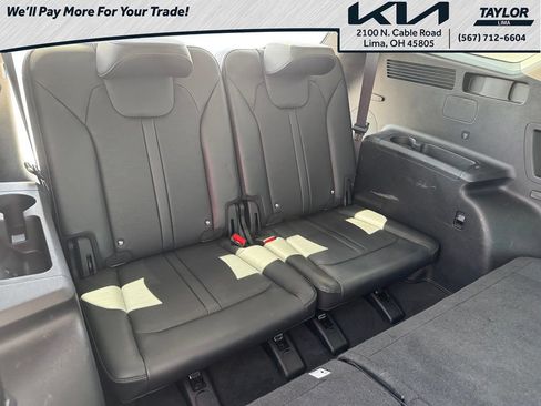 Used 2024 Kia Sorento S FWD image 18