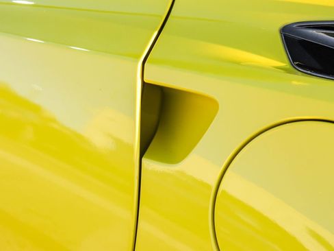 Used 2016 Chevrolet Corvette Z06 w/ 3LZ Preferred Equipment Group image 37