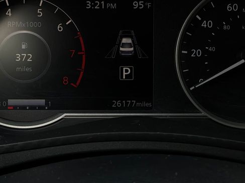 Used 2025 Nissan Versa SV FWD image 34
