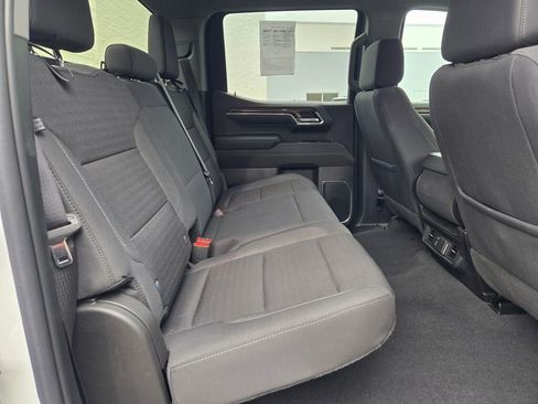 Used 2023 Chevrolet Silverado 1500 LT image 9