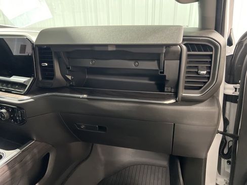 Certified 2024 Chevrolet Silverado 1500 LTZ AWD/4WD image 25