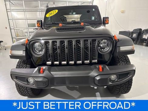 Used 2023 Jeep Gladiator Mojave w/ LED Lighting Group AWD/4WD image 2