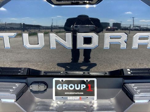 Used 2024 Toyota Tundra Platinum AWD/4WD image 10