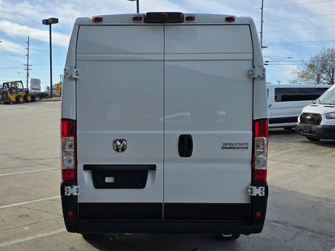 Used 2025 RAM ProMaster 3500 w/ Convenience Group image 5