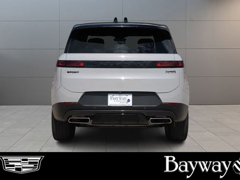 Used 2024 Land Rover Range Rover Sport SE image 6