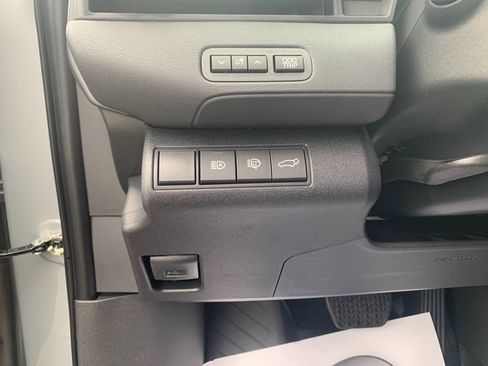 New 2026 Toyota C-HR AWD/4WD image 30