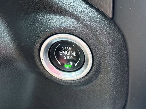 Used 2022 GMC Sierra 1500 AT4 w/ AT4 Preferred Package image 20