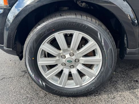 Used 2013 Land Rover LR4 HSE image 10