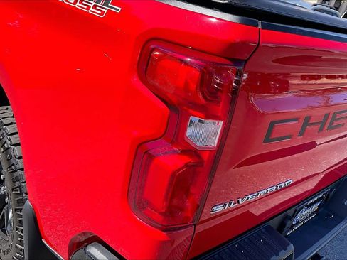 Used 2021 Chevrolet Silverado 1500 LT Trail Boss image 28