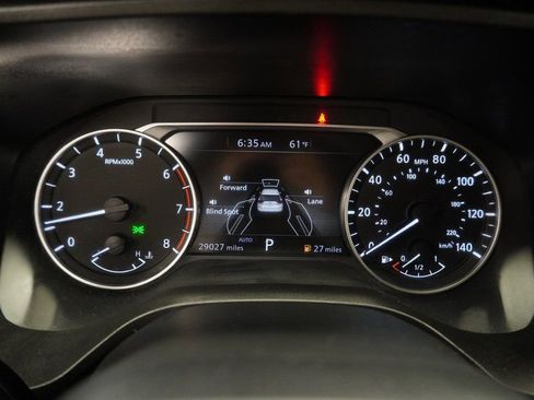 Used 2025 Nissan Rogue S image 25