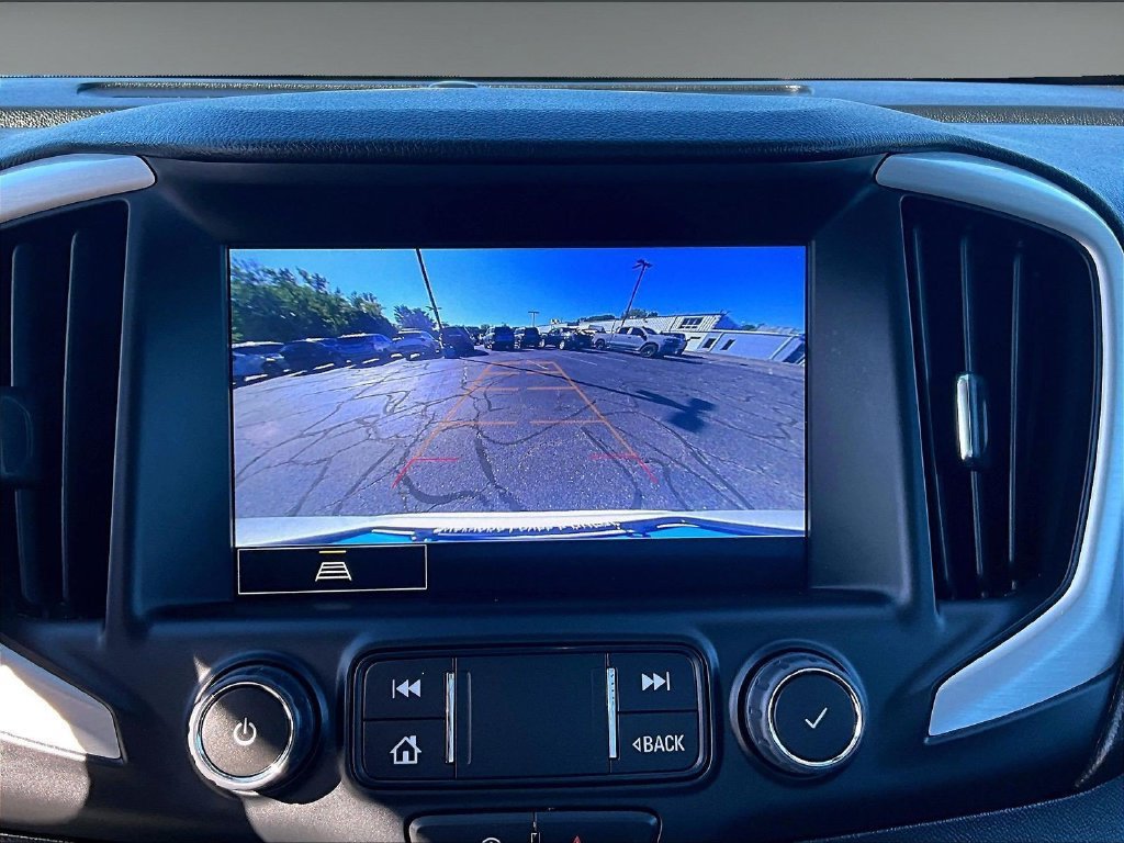 Used 2024 GMC Terrain SLT AWD/4WD image 19