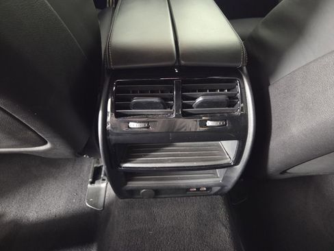 Used 2022 BMW M550i xDrive w/ Executive Package AWD/4WD image 25