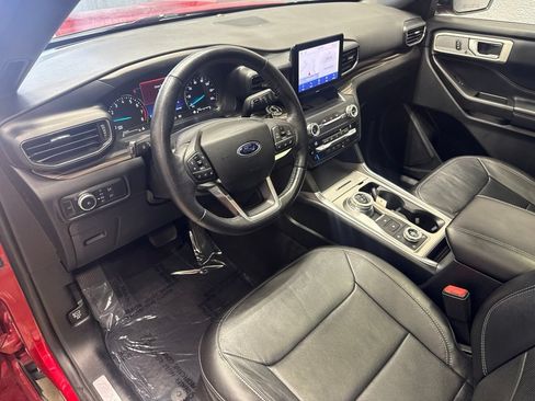 Used 2020 Ford Explorer Limited AWD/4WD image 12