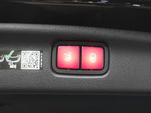 Certified 2026 Mercedes-Benz C 300 4MATIC Sedan image 28