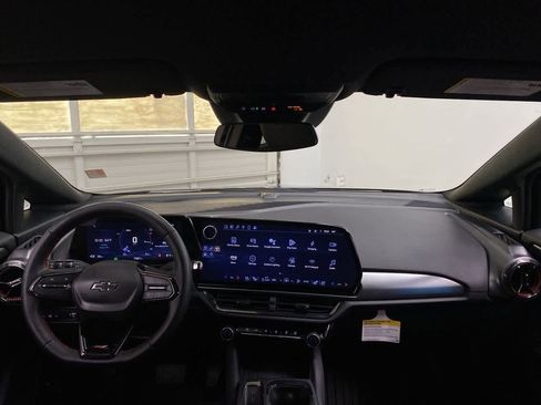 Used 2024 Chevrolet Equinox EV RS image 14