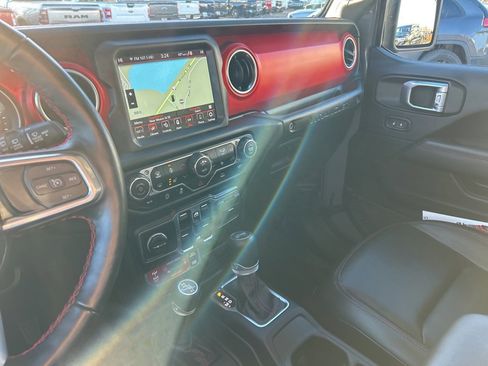 Certified 2021 Jeep Wrangler Unlimited Rubicon image 15