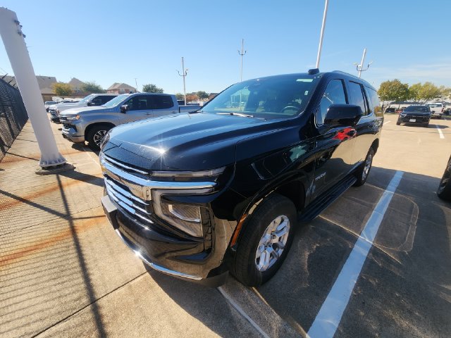 Used 2025 Chevrolet Tahoe LT AWD/4WD image 3