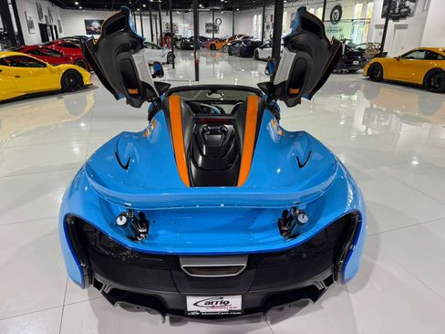 Used 2015 McLaren P1 image 15