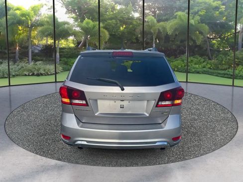 Used 2019 Dodge Journey Crossroad FWD image 6