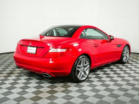Used 2013 Mercedes-Benz SLK 250 image 24