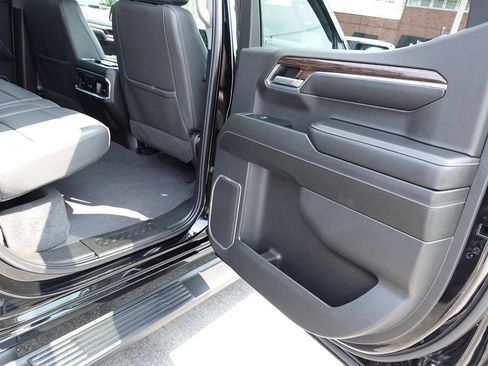 Used 2024 GMC Sierra 1500 Elevation w/ Elevation Premium Package AWD/4WD image 31